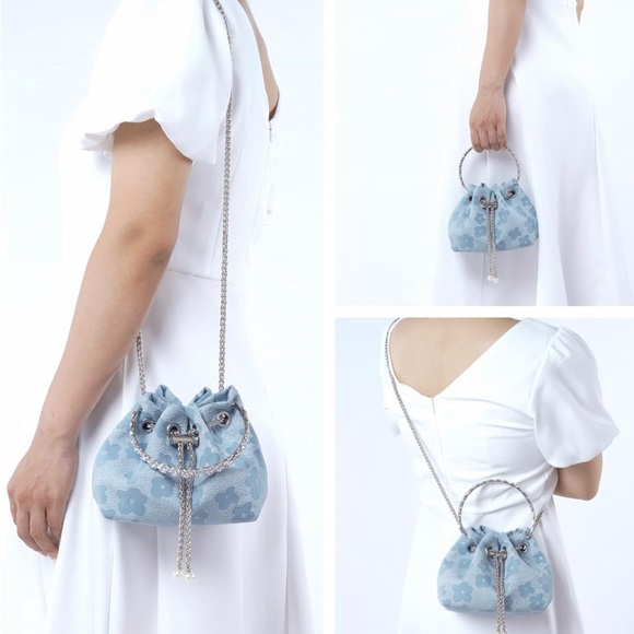 NWT Rhinestone Pouch Crossbody Handbag - Picture 3 of 6